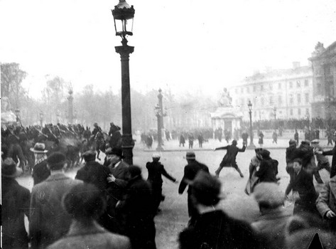 Paris fevrier 1934